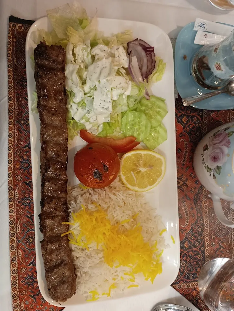 Tchelow Kabab Kobide